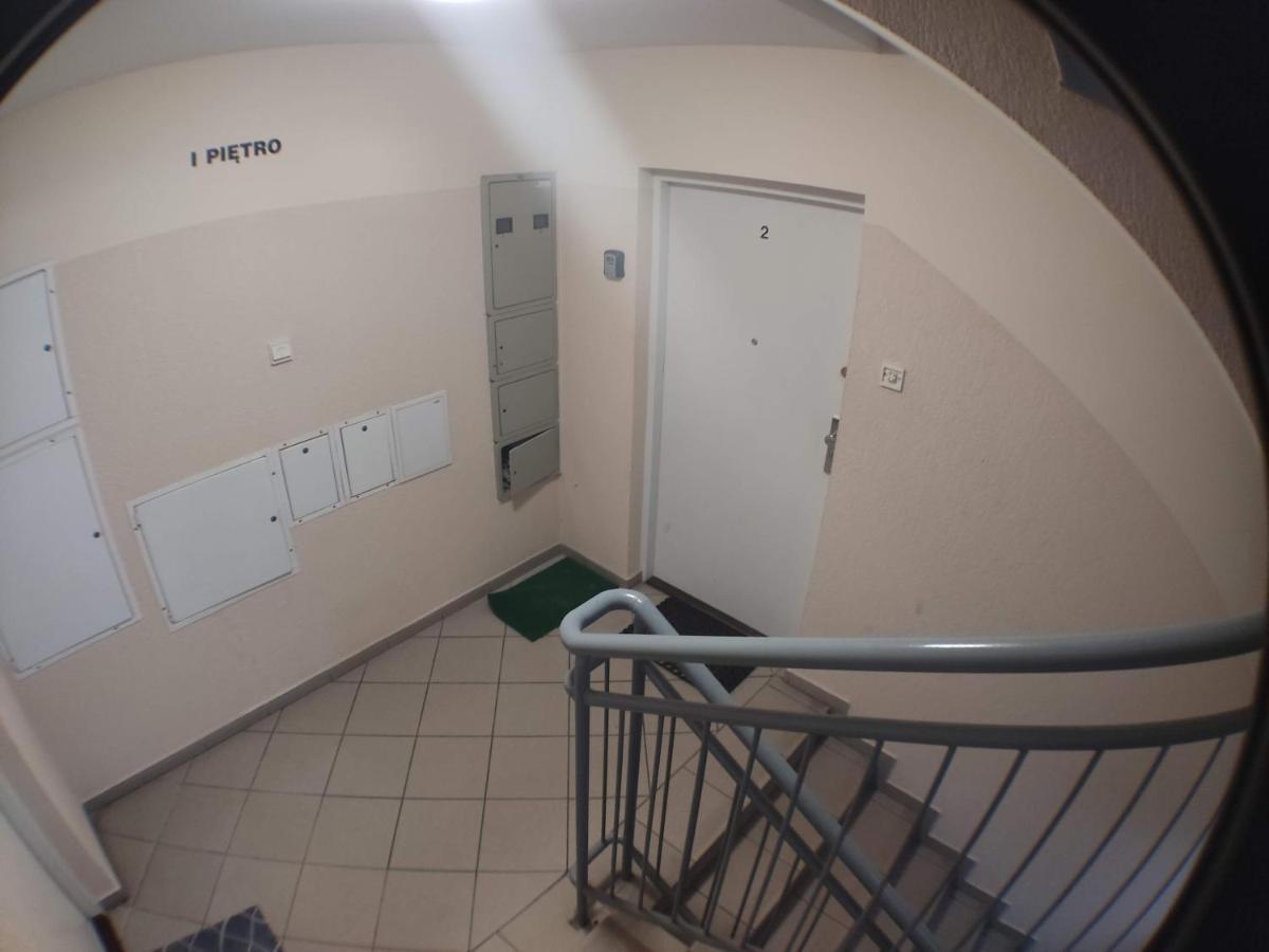 3030 Jana Spychalskiego 32 - Mieszkanie 2 pokojowe - samodzielne zameldowanie - self check in Poznań Zewnętrze zdjęcie