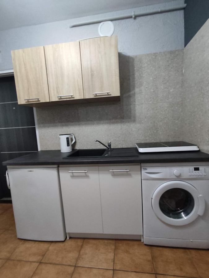 3030 Jana Spychalskiego 32 - Mieszkanie 2 pokojowe - samodzielne zameldowanie - self check in Poznań Zewnętrze zdjęcie