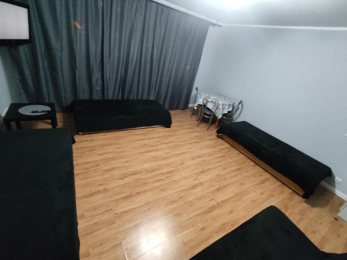 3030 Jana Spychalskiego 32 - Mieszkanie 2 pokojowe - samodzielne zameldowanie - self check in Poznań Zewnętrze zdjęcie